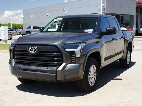 Used 2024 Toyota Tundra SR5 AWD/4WD image 2