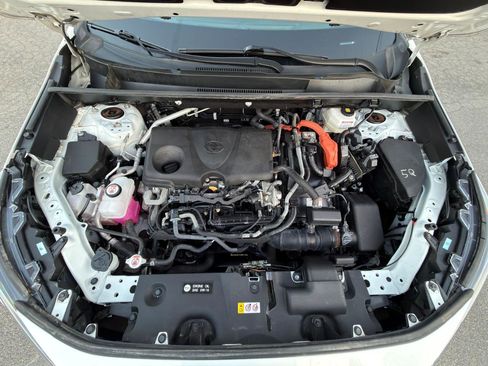 Used 2022 Toyota RAV4 LE image 23