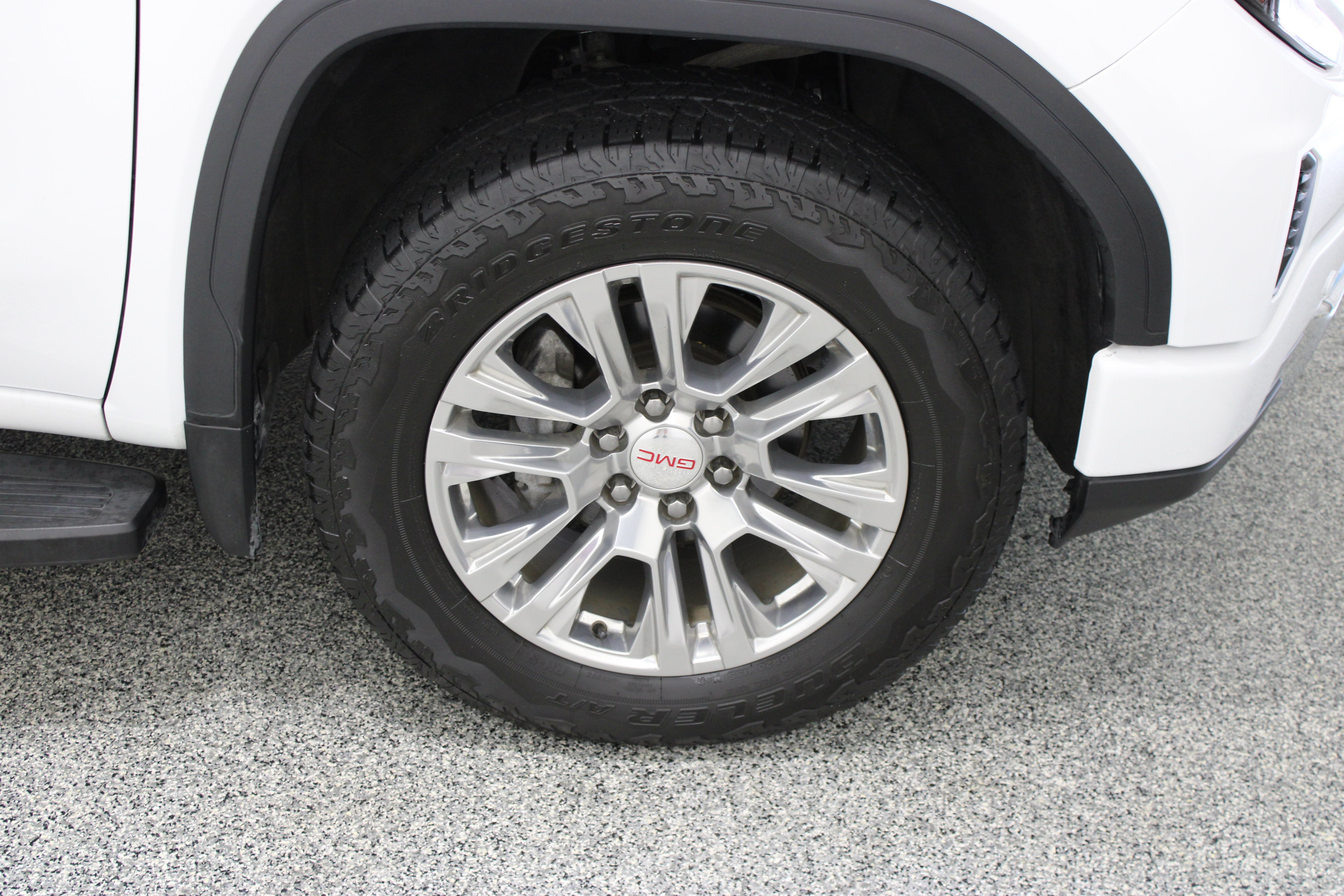 Used 2024 GMC Sierra 1500 Denali AWD/4WD image 5