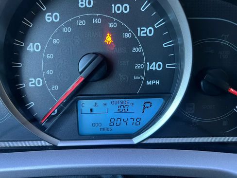 Used 2015 Toyota RAV4 XLE FWD image 9