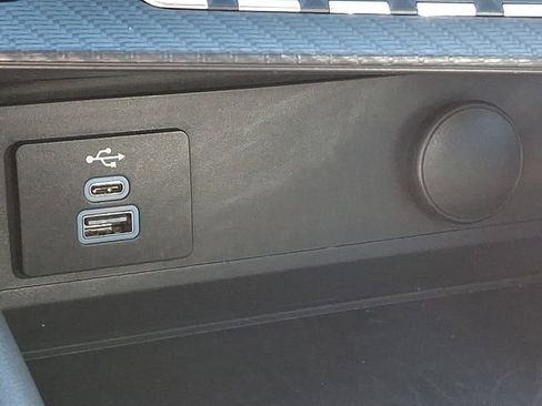 Used 2025 Ford Mustang GT Premium RWD image 32