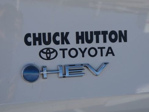 Used 2025 Toyota Sienna LE image 18