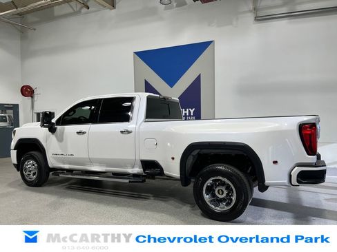 Used 2020 GMC Sierra 3500 Denali w/ Denali Ultimate Package AWD/4WD image 8