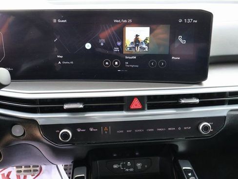 New 2025 Kia Sorento SX FWD image 24