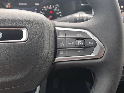 Certified 2023 Jeep Compass Limited image 22