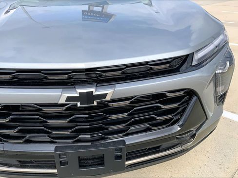 Used 2026 Chevrolet Trax ACTIV w/ Driver Confidence Package image 29