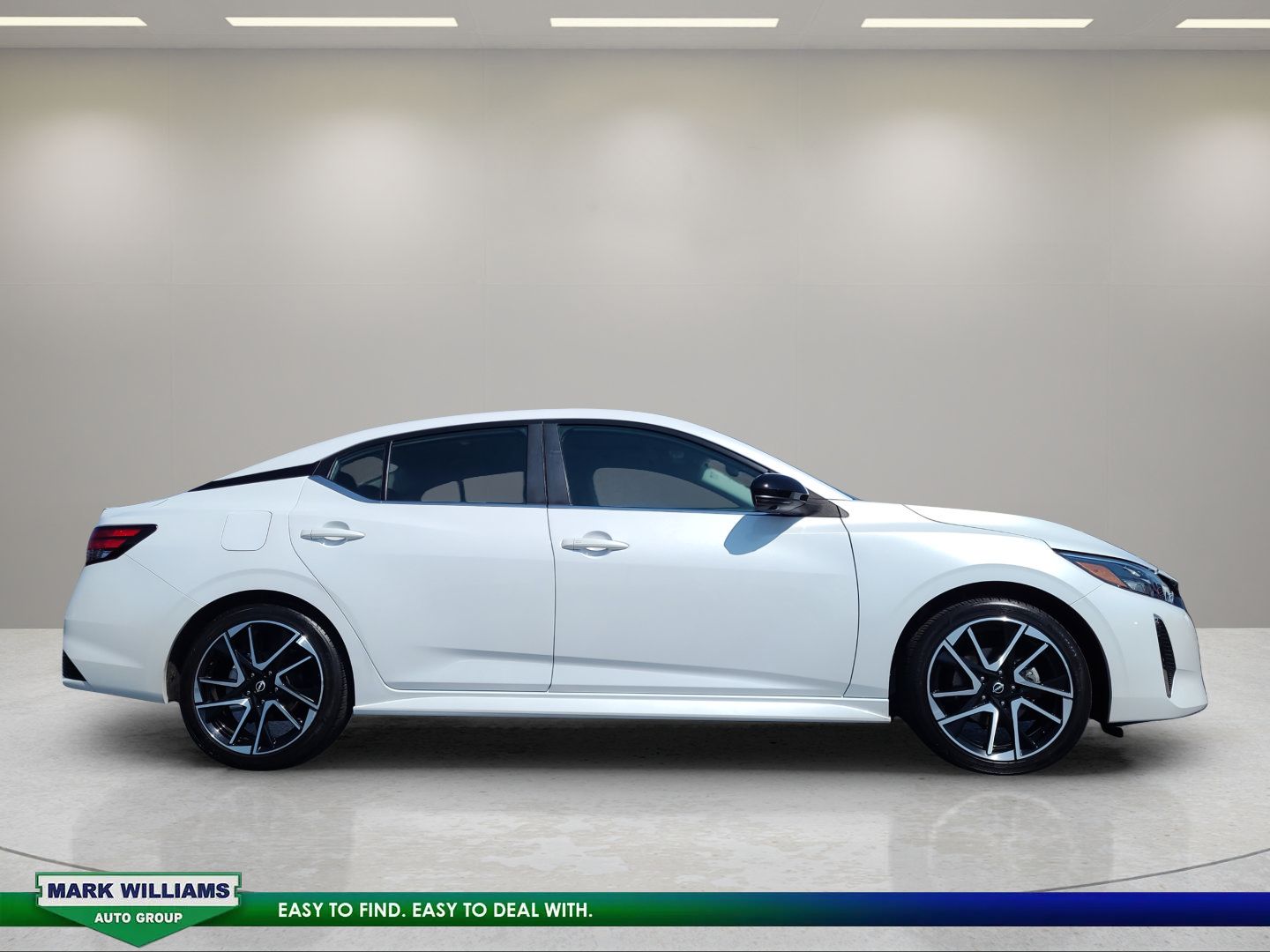 Used 2024 Nissan Sentra SR w/ SR Premium Package FWD image 2