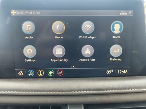 Used 2021 Chevrolet Suburban LT RWD image 12