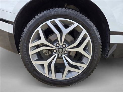 Used 2020 Land Rover Range Rover Velar R-Dynamic S AWD/4WD image 19