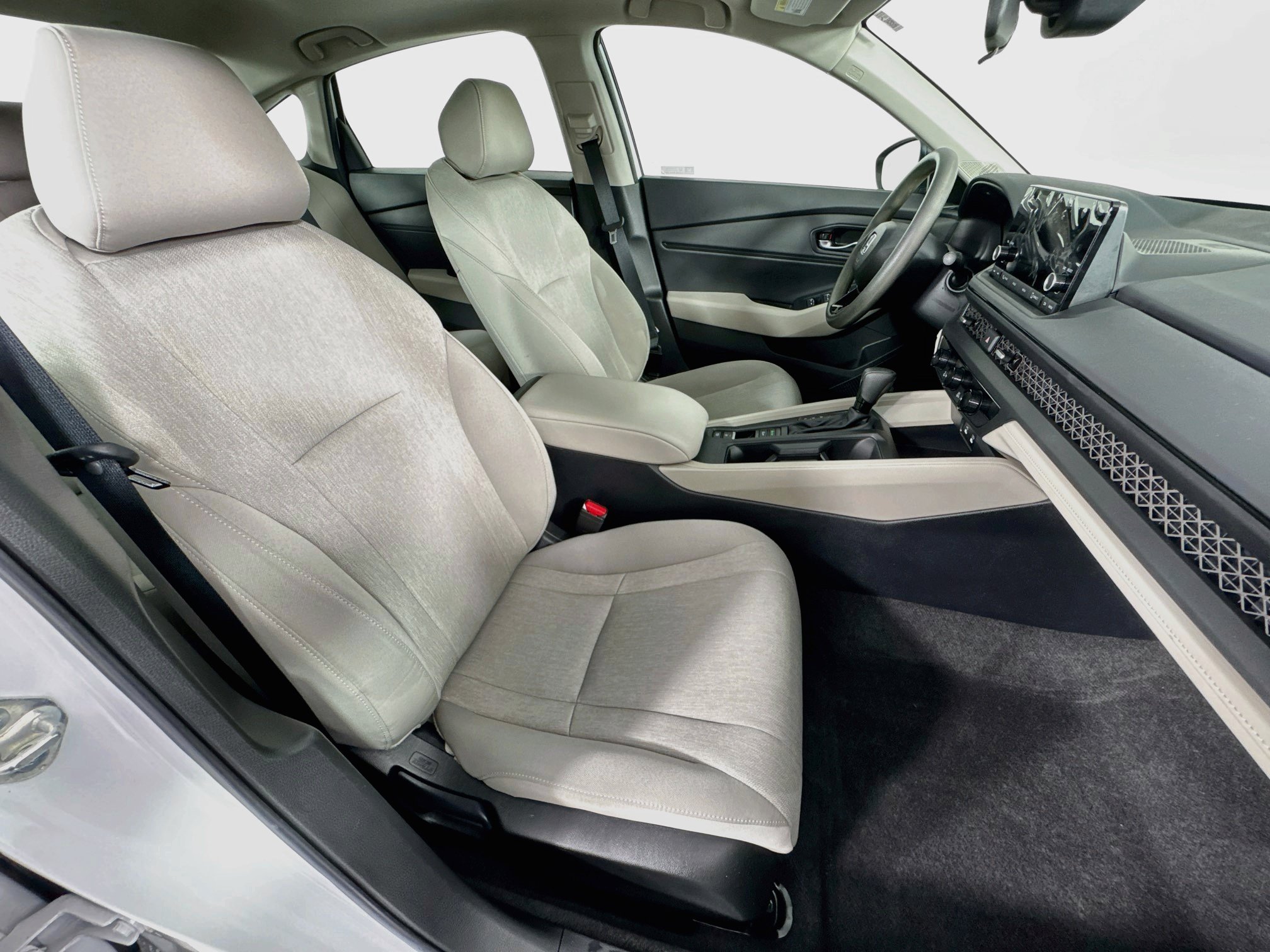 Certified 2025 Honda Accord SE image 27