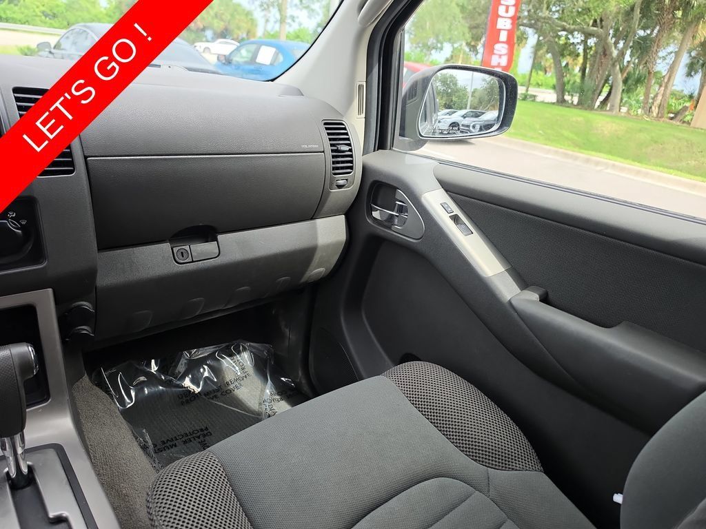 Used 2008 Nissan Pathfinder S RWD image 10