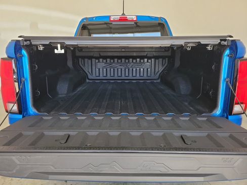 Used 2023 Chevrolet Colorado ZR2 w/ ZR2 Convenience Package III AWD/4WD image 10