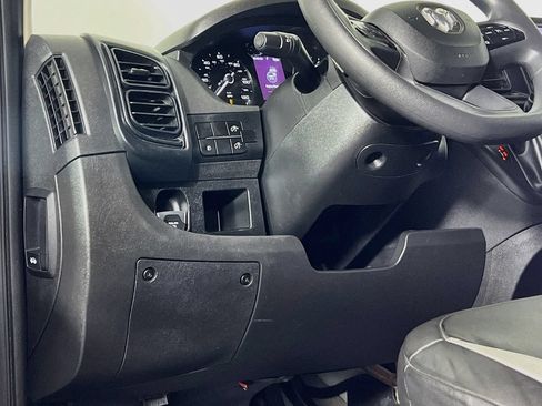 Used 2025 RAM ProMaster 2500 w/ Convenience Group FWD image 12