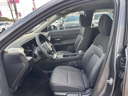 Used 2026 Nissan Kicks SV w/ Cold Weather Package AWD/4WD image 25