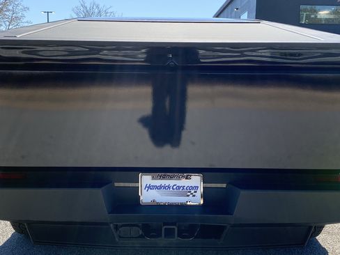 Used 2024 Tesla Cybertruck AWD Crew Cab image 37