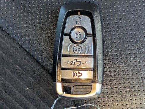 Certified 2023 Ford F150 Raptor w/ Raptor Carbon Fiber Package image 32