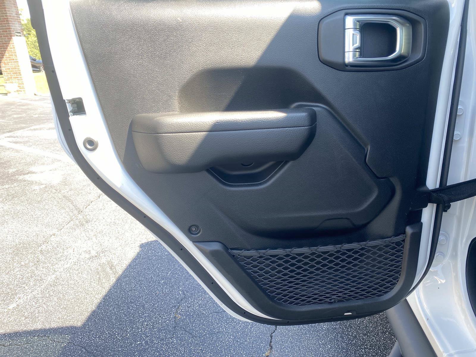 Used 2022 Jeep Gladiator Sport AWD/4WD image 15