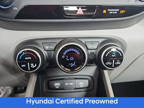 Certified 2023 Hyundai Venue SEL FWD image 23
