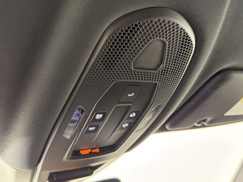 Certified 2024 Porsche Cayenne Coupe image 26