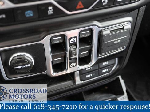 Used 2021 Jeep Wrangler Unlimited Sahara AWD/4WD image 43