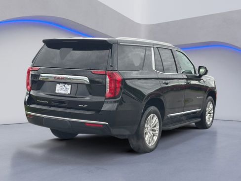 Used 2024 GMC Yukon SLT AWD/4WD image 6