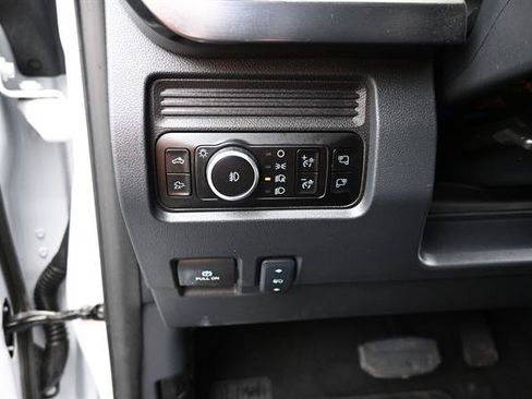 Used 2025 Ford F350 Lariat w/ Lariat Ultimate Package AWD/4WD image 9