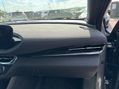 Used 2025 Buick Envista Sport Touring FWD image 19