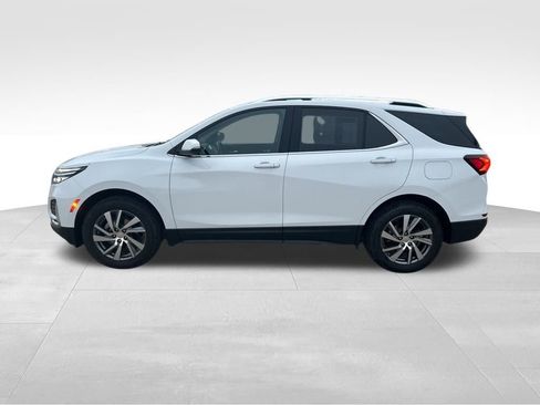 Used 2022 Chevrolet Equinox Premier image 3