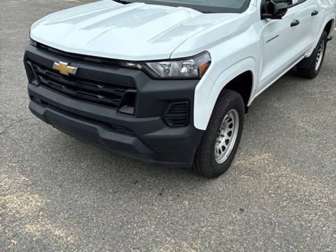 Used 2024 Chevrolet Colorado W/T w/ Safety Package RWD image 3