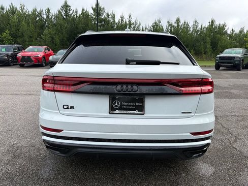 Used 2022 Audi Q8 Prestige AWD/4WD image 30