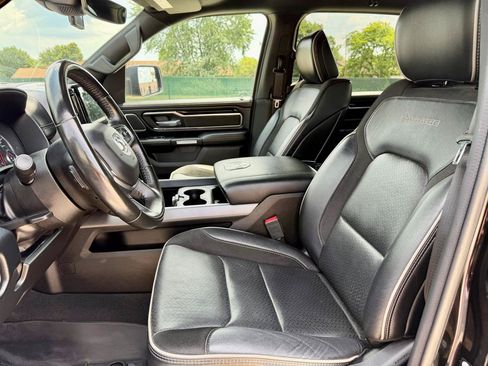 Used 2022 RAM 1500 Laramie AWD/4WD image 18