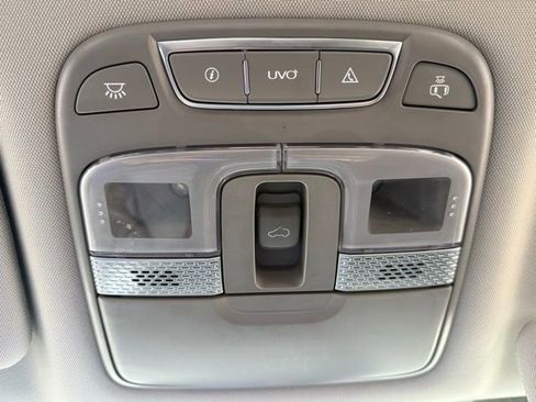 Used 2022 Kia Telluride S image 15