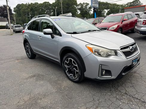 Used 2016 Subaru Crosstrek 2.0i Limited AWD/4WD image 1