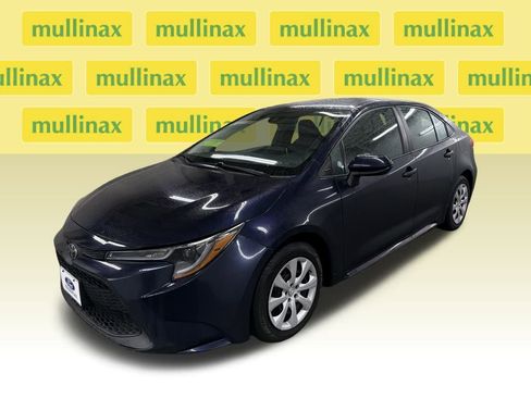 Used 2021 Toyota Corolla LE image 13