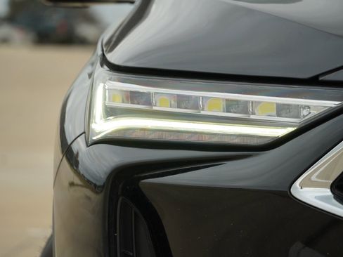 Used 2023 Acura MDX Advance image 2