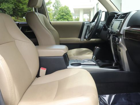 Used 2021 Toyota 4Runner Limited RWD image 19