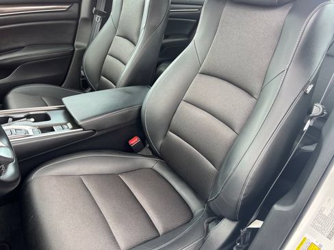 Used 2022 Honda Accord Sport image 11