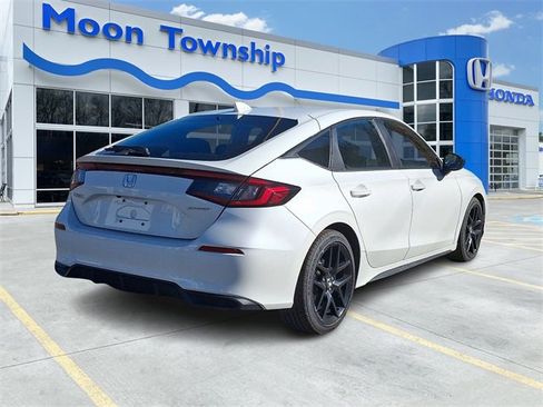 New 2025 Honda Civic Sport image 4