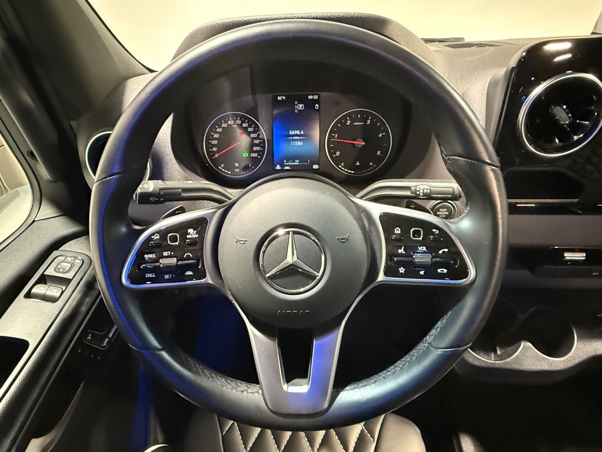 Used 2024 Mercedes-Benz Sprinter 2500 image 21