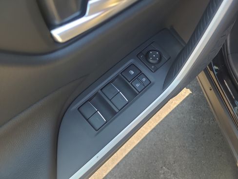 Certified 2025 Toyota RAV4 XLE AWD/4WD image 13