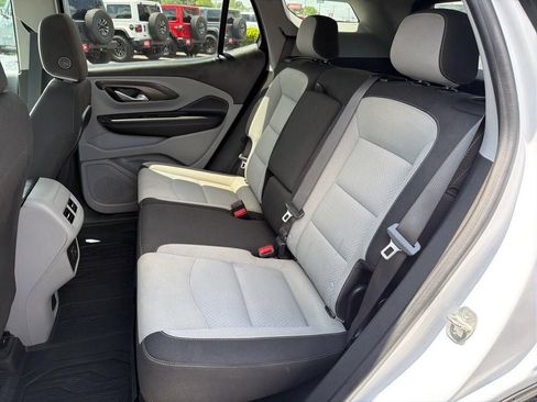 Used 2022 GMC Terrain SLE w/ Driver Convenience Package FWD image 21