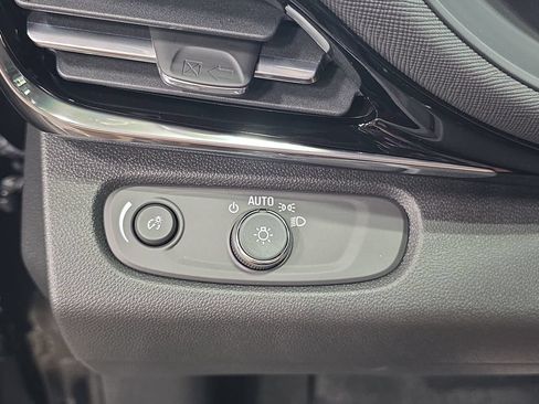 New 2026 Buick Envista Sport Touring w/ Convenience I Package FWD image 24