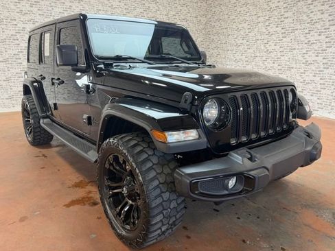 Used 2021 Jeep Wrangler Unlimited Sahara AWD/4WD image 7