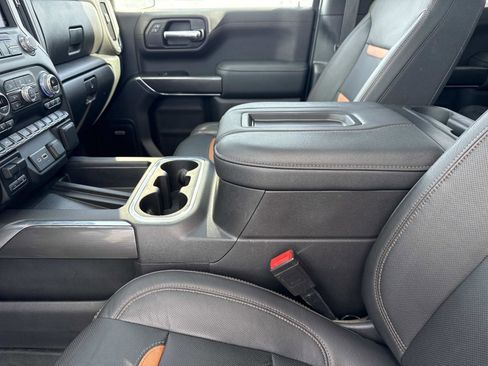 Used 2022 GMC Sierra 1500 AT4 w/ AT4 Preferred Package image 15