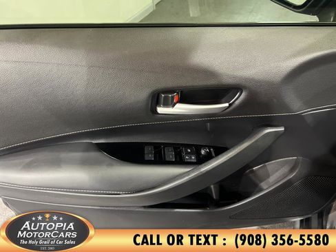 Used 2025 Toyota Corolla SE image 19