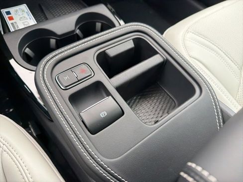 New 2025 Ford Mustang Mach-E Premium image 17