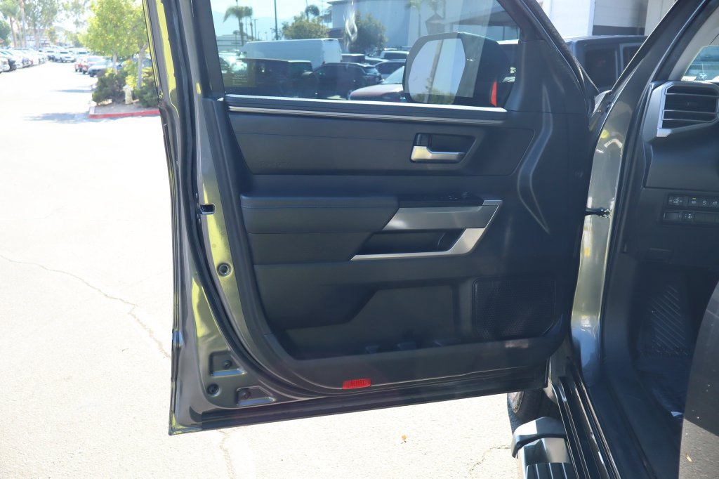 Used 2023 Toyota Tundra SR5 w/ SR5 Convenience Package AWD/4WD image 19