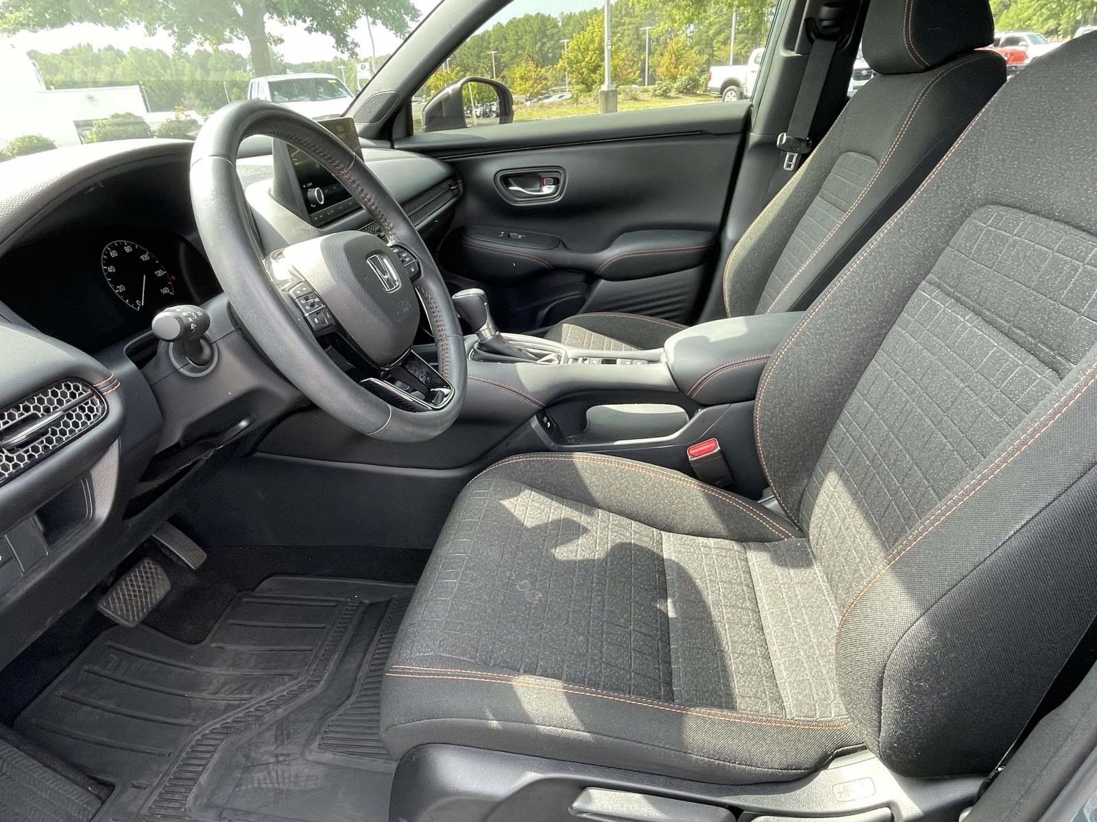 Used 2024 Honda HR-V Sport image 14