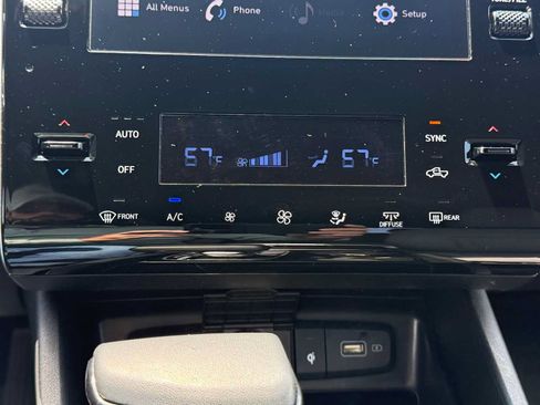 Used 2022 Hyundai Santa Cruz SEL Premium AWD/4WD image 28