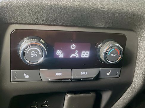 Used 2025 Chevrolet Traverse RS w/ LPO, Floor Liner Package AWD/4WD image 29
